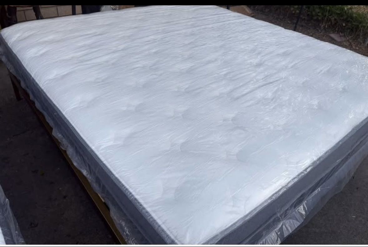 Brand new king size Tencel mattress 