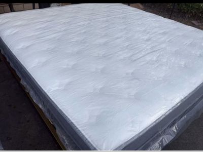 Brand new king size Tencel mattress
