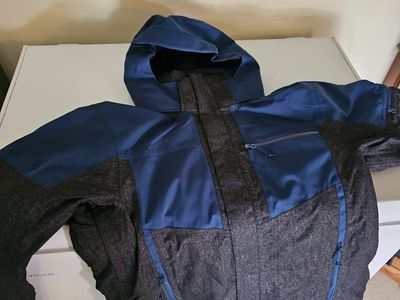 Salomon Stormslide Ski Jacket – Medium – NEW with Tags