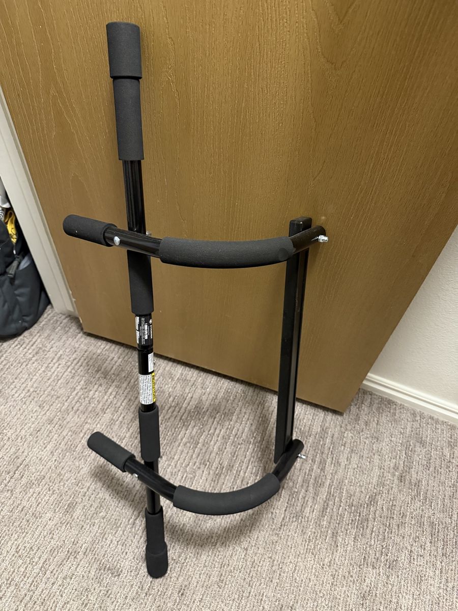 Pull up bar