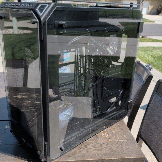 Thermaltake ATX Full Tower case