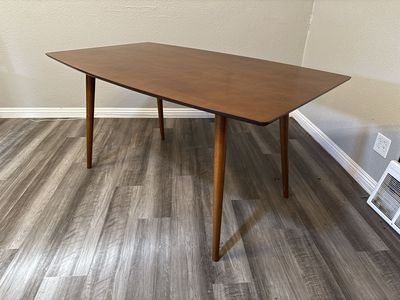 Walker Edison Skara 60-inch Mid-century Modern Dining Table - Wood