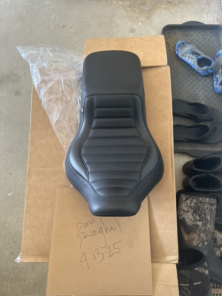 Harley Davidson Breakout Mustang Seat