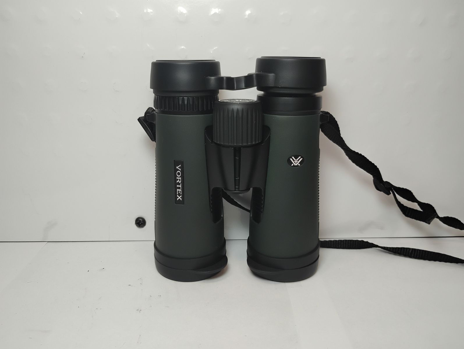 Vortex Diamondback HD 10x24 Binoculars (Green)