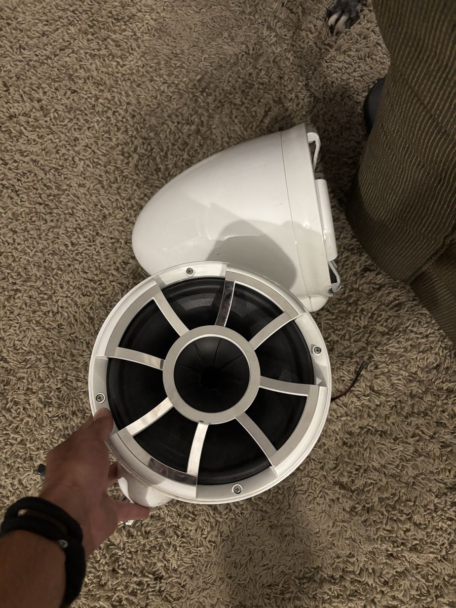 Tower Speakers Wet Sounds