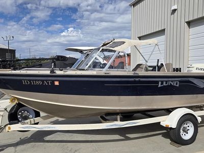 1999 Lund 1950 Tyee Magnum Grand Sport