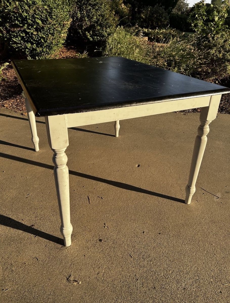 Dining or craft table