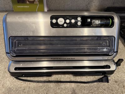FoodSaver FM5400 Series Vacuum Sealer