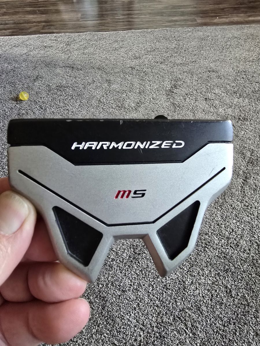 Wilson M5 Right Handed Golf Putter 34"