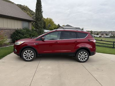 2017 FORD ESCAPE Titanium