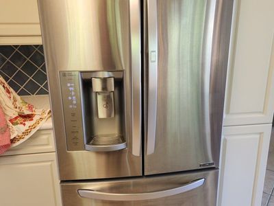 LG LFXS24663S French Door Refrigerator - Stainless Steel, Ice & Water Dispenser