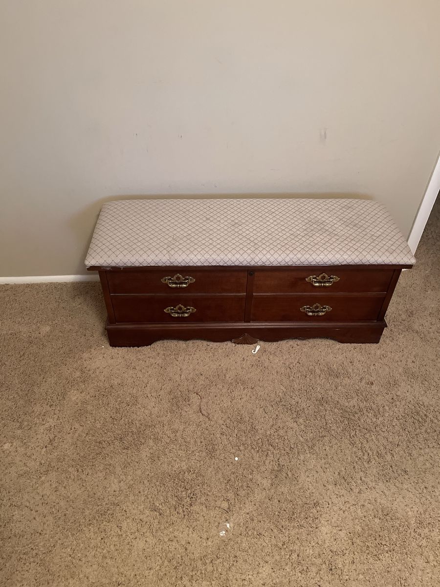 Vintage Lane Cedar Chest Blanket Storage Trunk - Wood with Upholstered Top