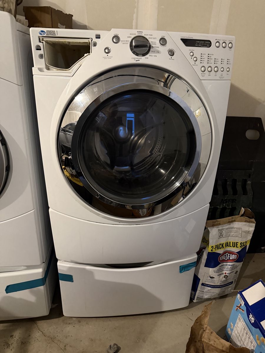 Whirlpool Duet Steam Front Load Electric Washer - White, Energy Star