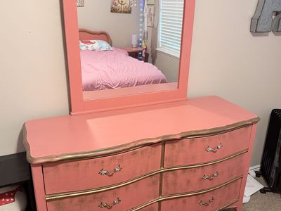 Pink 3-piece Bedroom Set Full Size Mattress