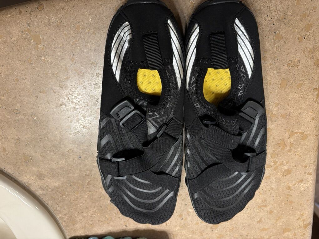 Water Shoes Womens Size 8