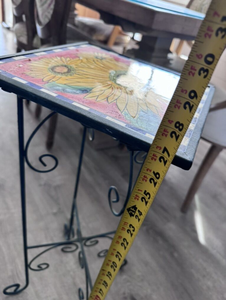 Darling Sunflower Plant stand