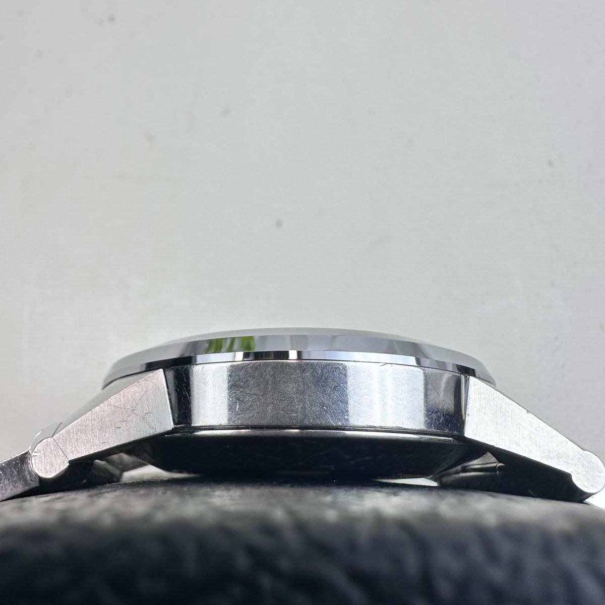 Main image 7