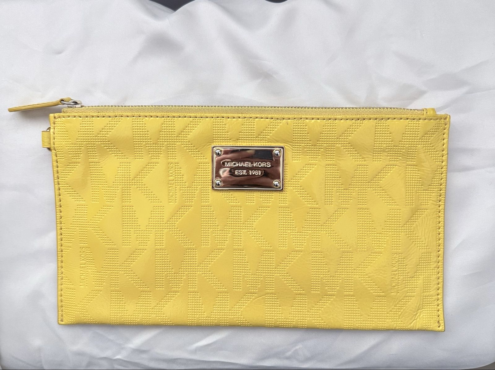 Michael Kors Jet Set Wristlet