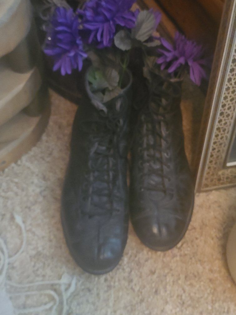 Vintage Black Leather High-Top Lace-Up Boots