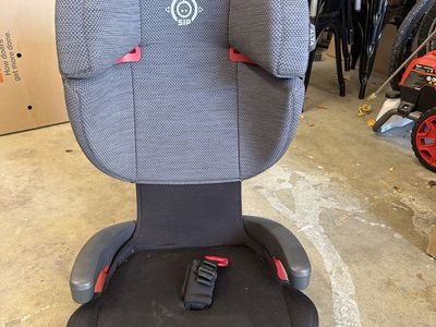 UPPAbaby Alta SIP Grey High-Back Booster Car Seat