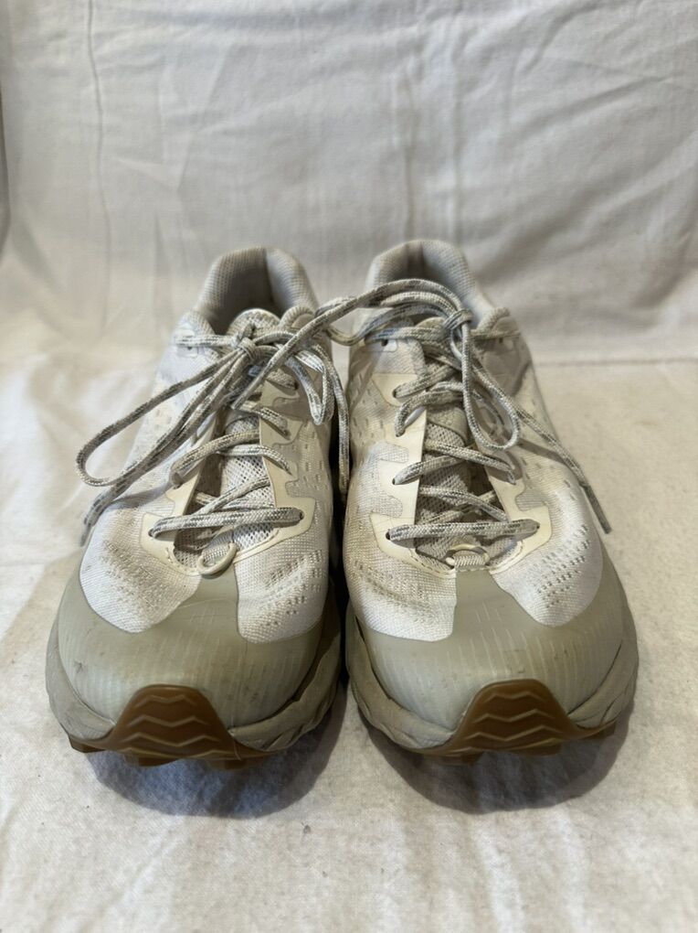 Merrell Women’s 8.5 Beige/ecru Mesh Trail Shoes