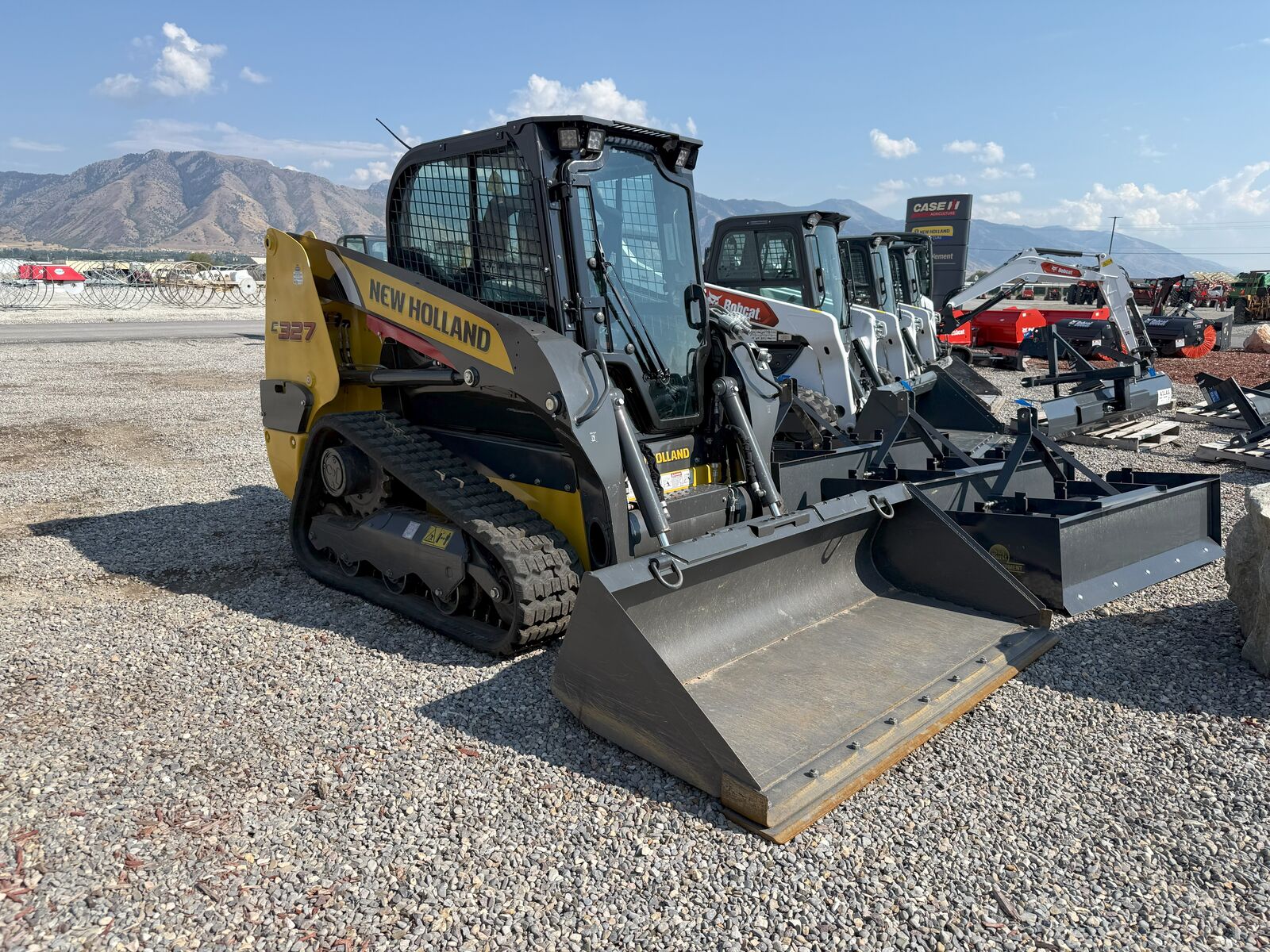 2023 New Holland C327 Skid Steer 025987