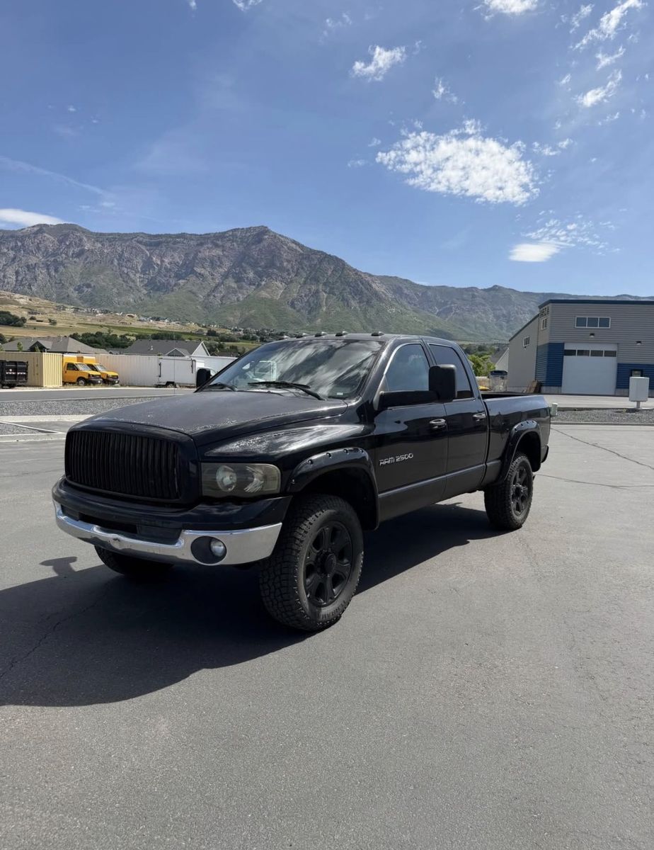 2004 Dodge Ram 2500 SLT