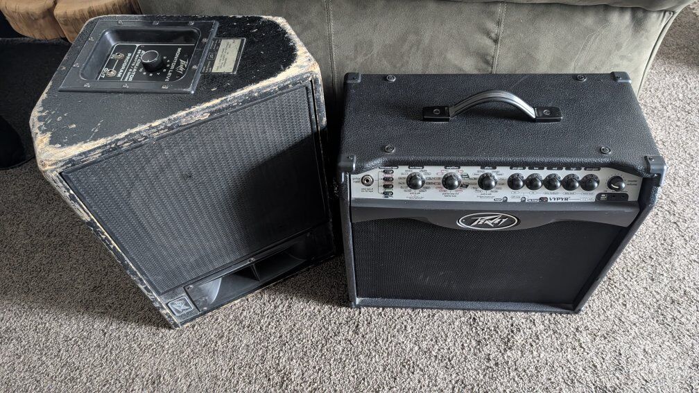 Peavey Vypyr VIP 2 guitar amp and monitor