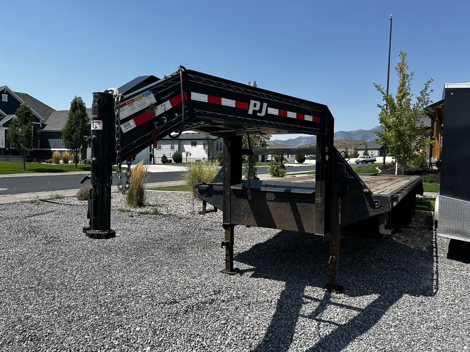 For rent PJ Trailer 30’with Mega Ramps gooseneck trailer