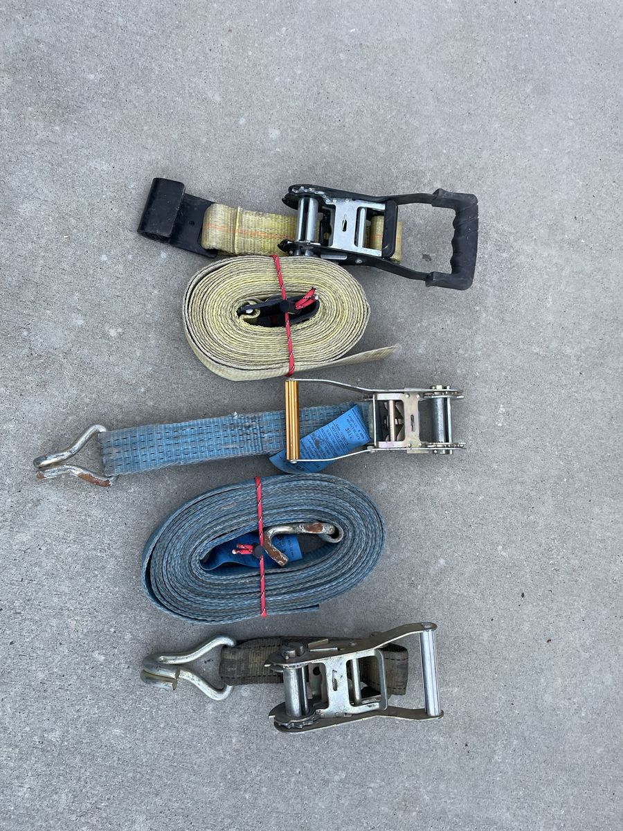 Two 2” ratchet straps with one extra ratchet