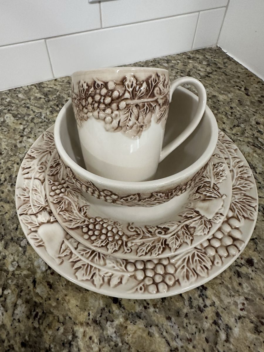 Main image 6