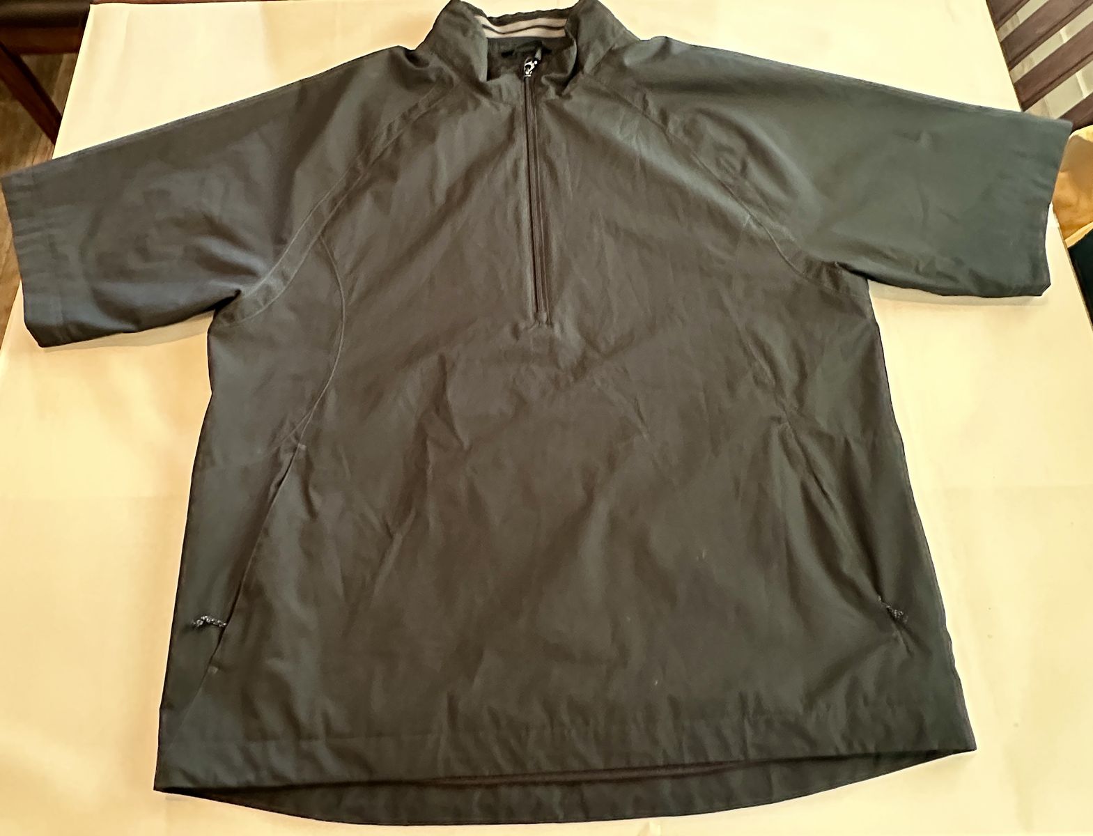 Cutter & Buck CB WeatherTec XL Black 1/2 Zip Pullover Windbreaker Waterproof