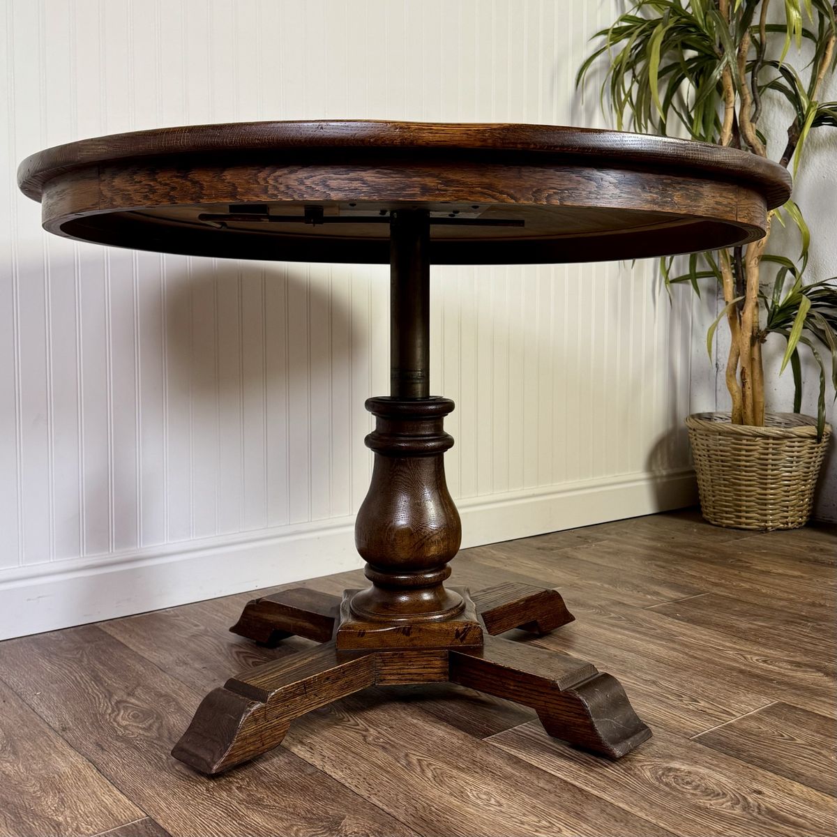 Height-Adjustable Vintage Oak Game / Dining Table