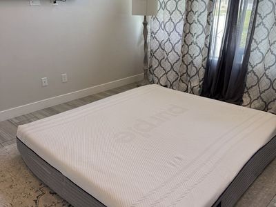 King size, memory foam, gel flex, Purple 3 brand mattress