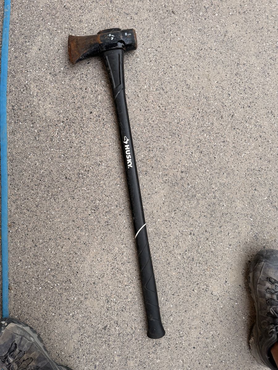 8 pound splitting mall