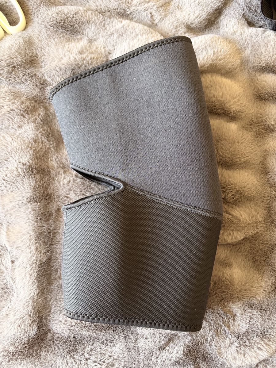Nike Pro Knee Sleeve 2.0 Black Neoprene Athletic Support Size L/XL