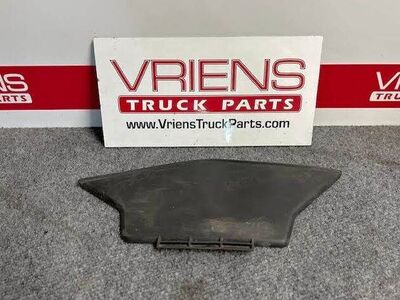 Peterbilt Lower Tray Cupholder Mat, Part # S14-6048-601