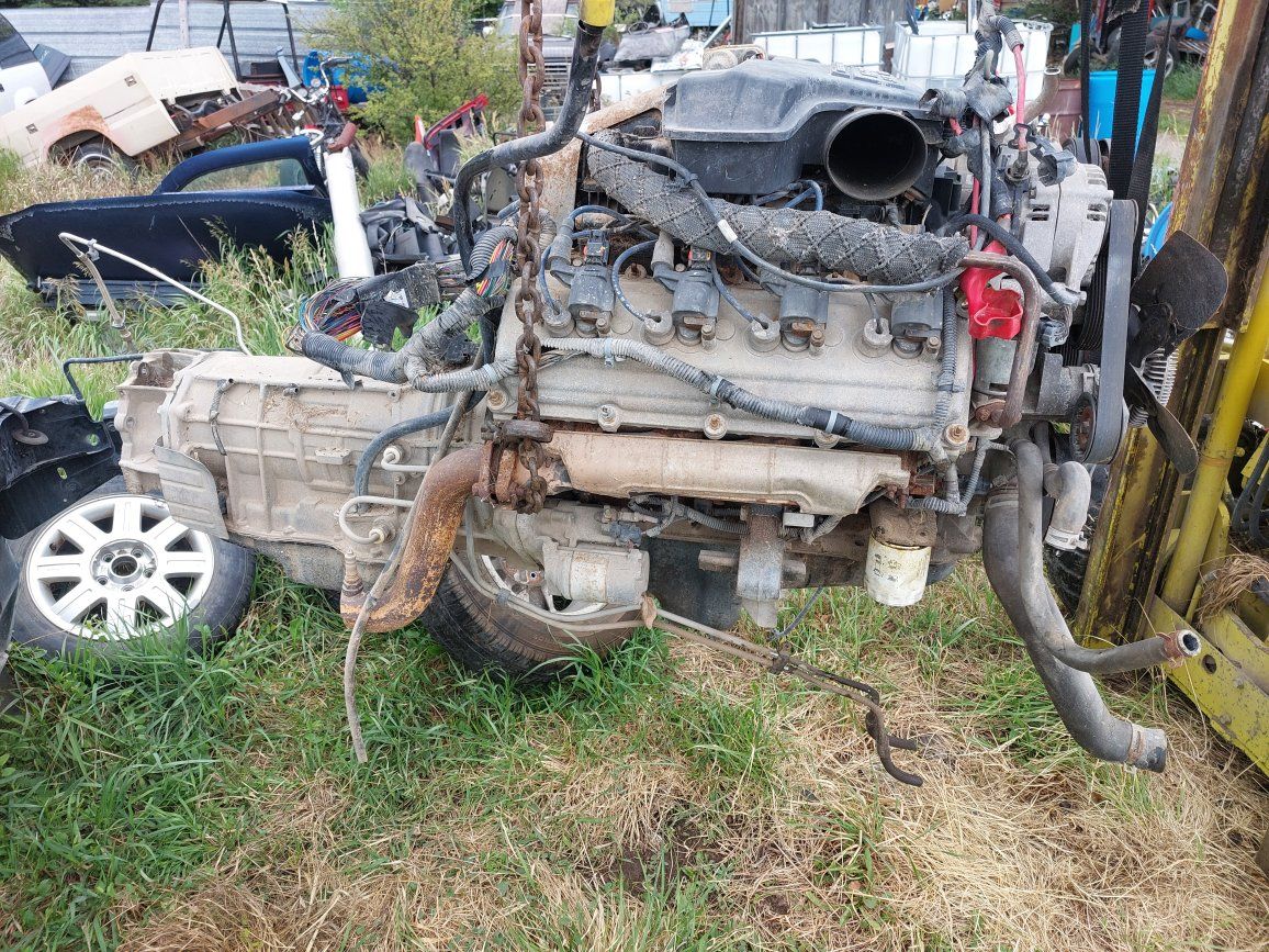 Dodge Ram 5.7L HEMI Engine and 545RFE 4x4 Transmission Core builders