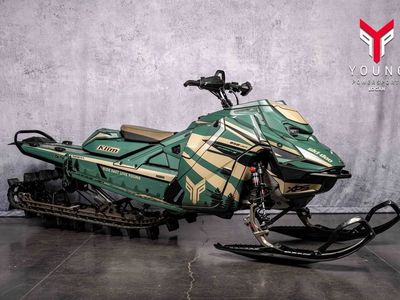 2026 Ski-Doo Summit® X® with Expert Package 850 E-TEC Turbo R 154 H_Alt Powder 3.0_10.25