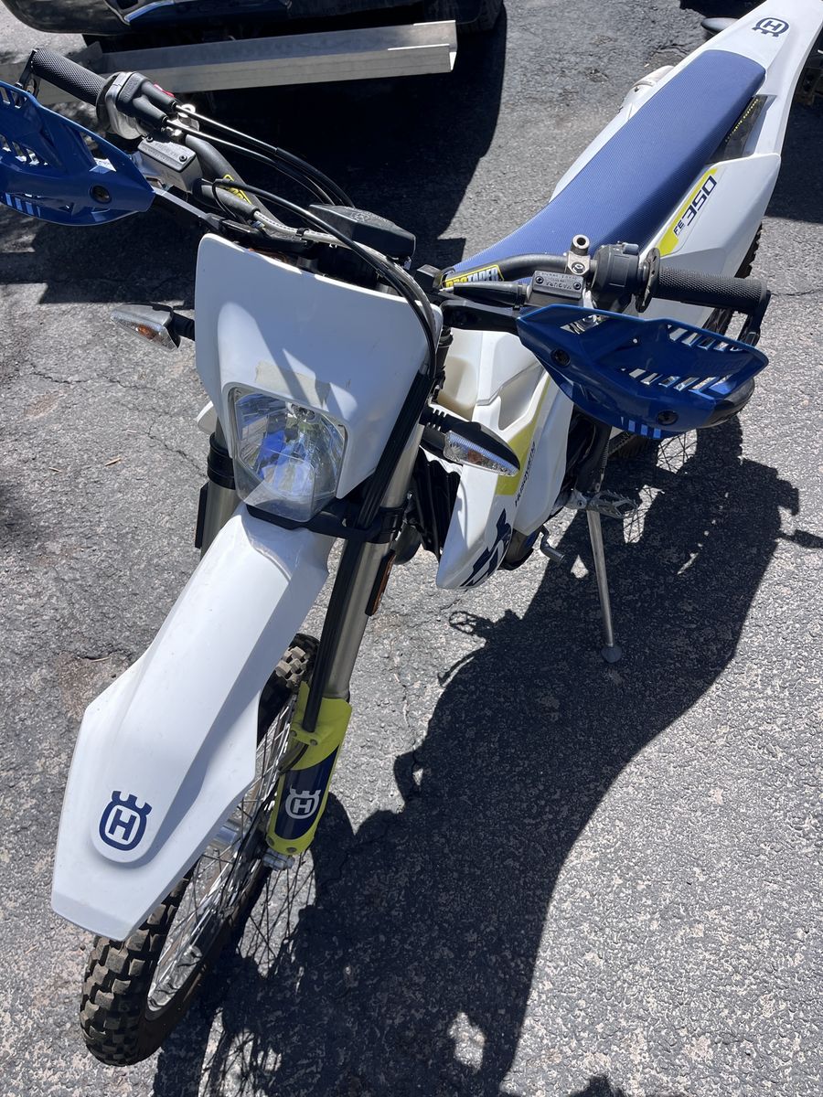 2019 Husqvarna FE350 Dirt Bike - Excellent Condition, Low Miles, Ready to Ride