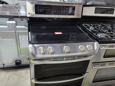 BEAUTIFUL LG STAINLESS STEEL GLASS TOP DOUBLE OVEN RANGE! W-WARRANTY