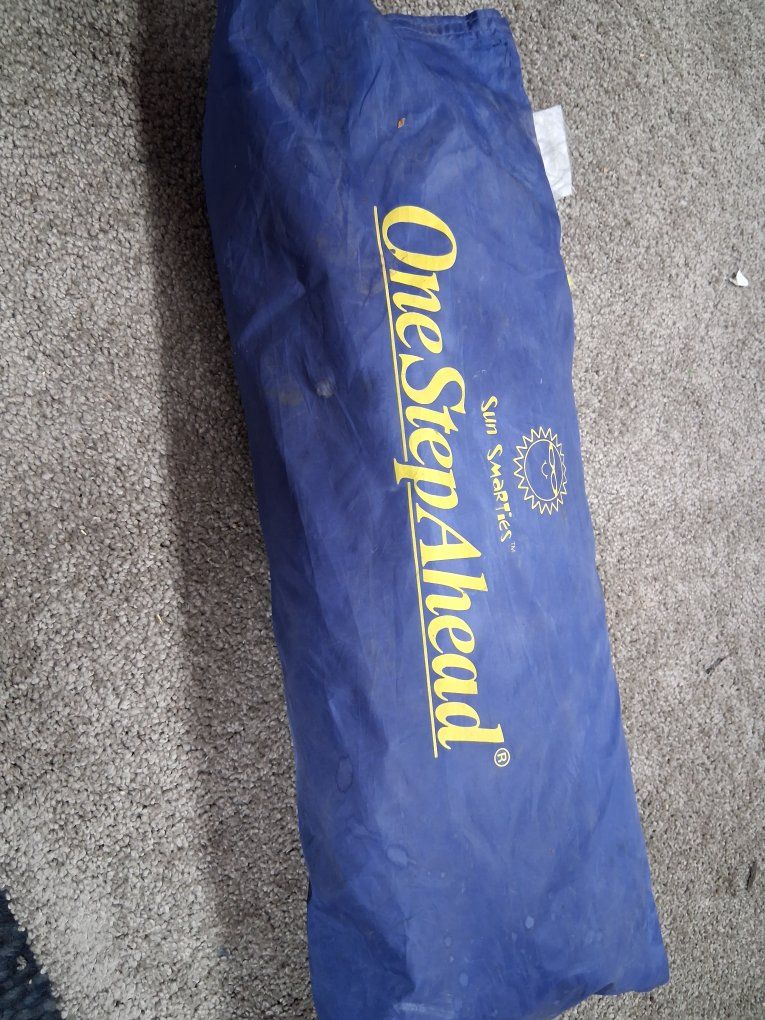Small Beach/ Sun Cover Tent In Great Condition!