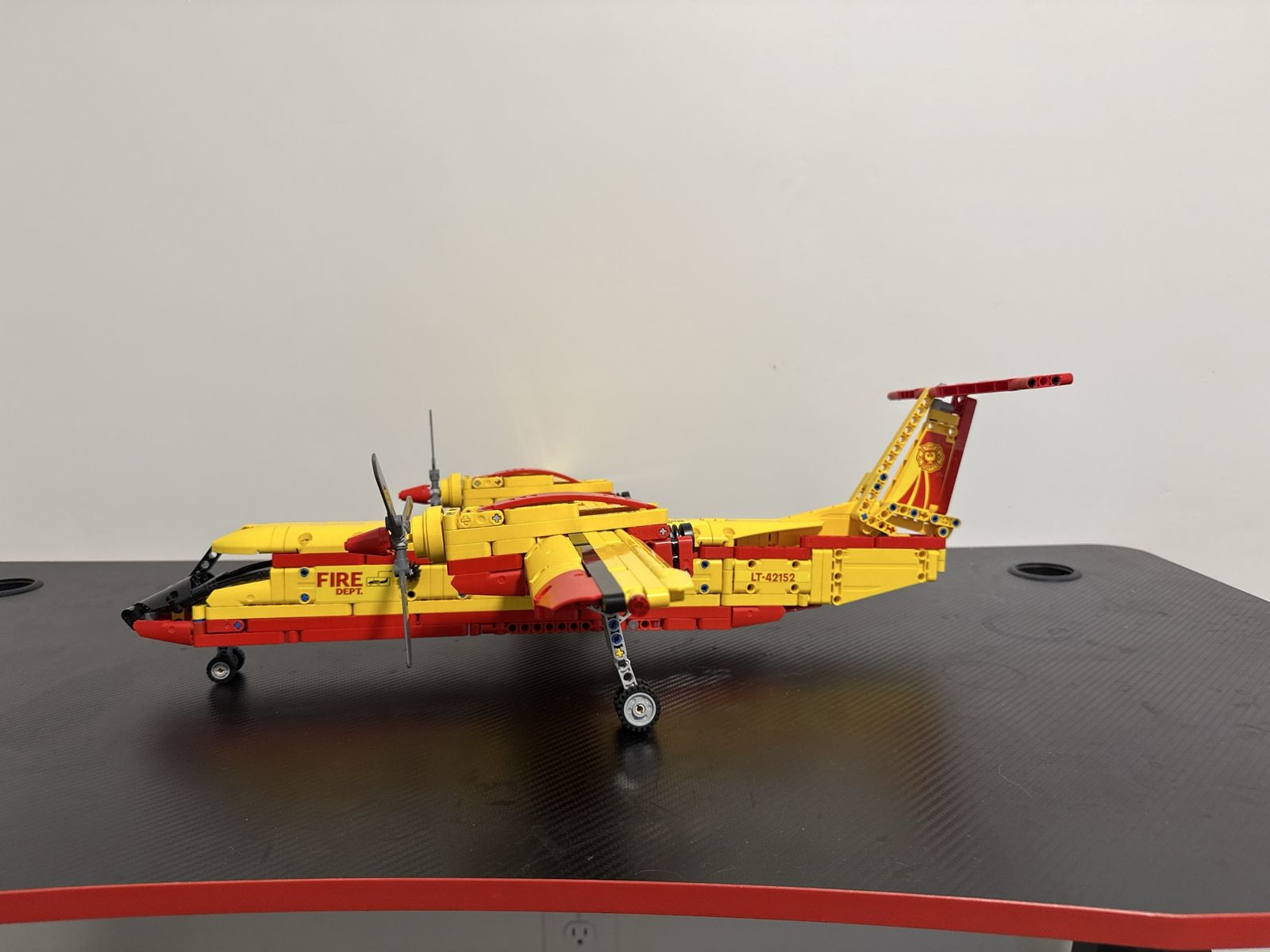 LEGO Technic Fire Fighter Aircraft 42052 Yellow Red Airplane Set