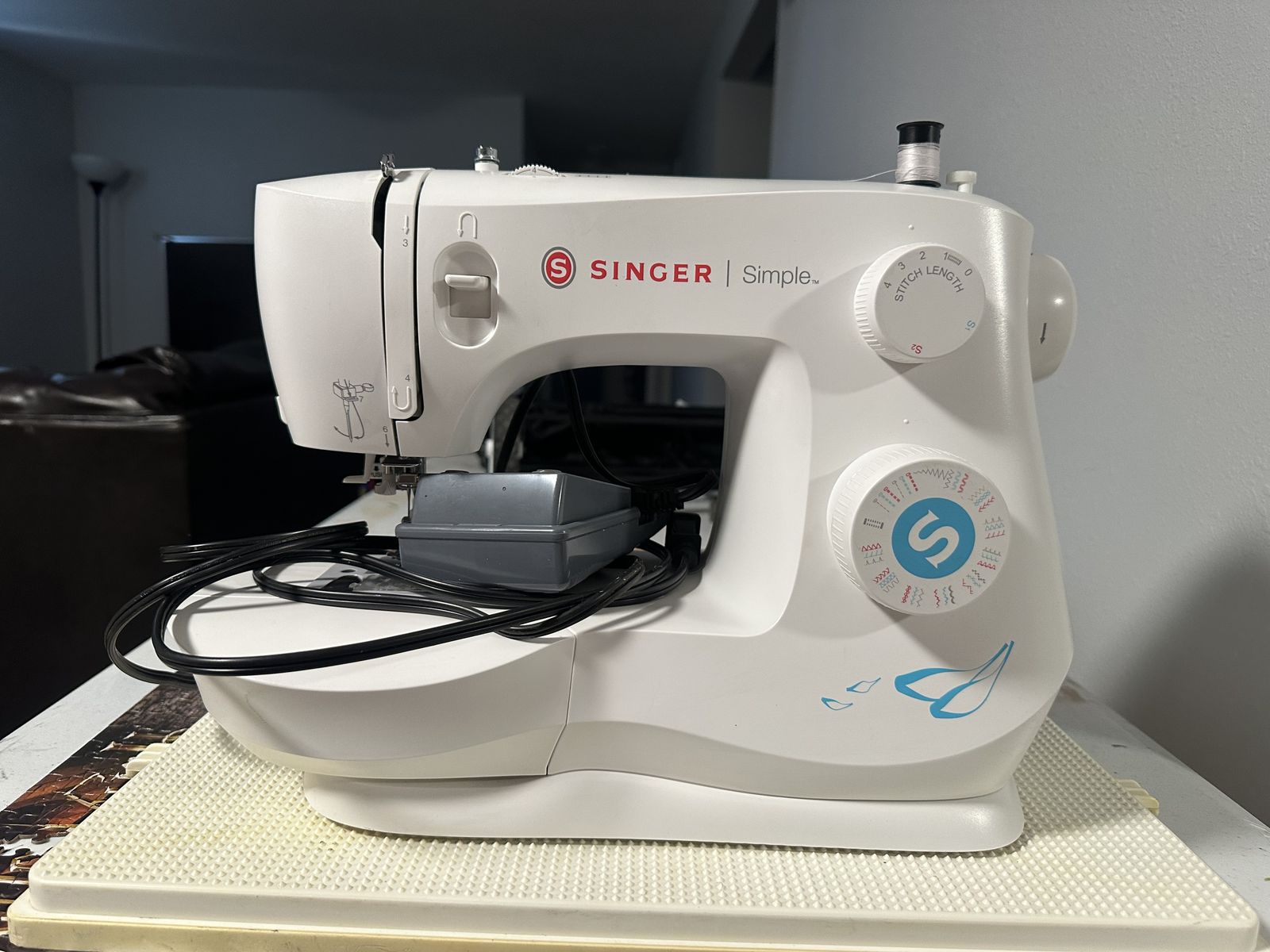 Singer Simple Sewing Machine