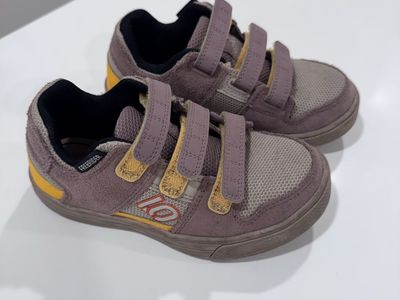 Five Ten Freerider Kids Velcro Mountain Bike Shoes - Size 13.5K