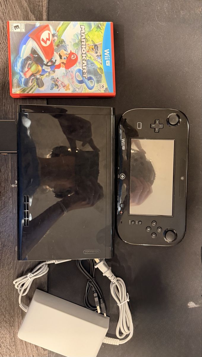 Nintendo Wii U Deluxe Set Black Console & GamePad w/ Mario Kart 8 & 2 Preinstalled Games