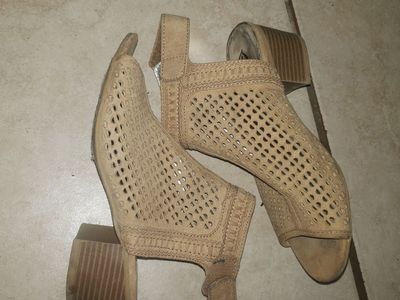 Justice Girls' Tan Perforated Open-Toe Block Heel Booties Size 4