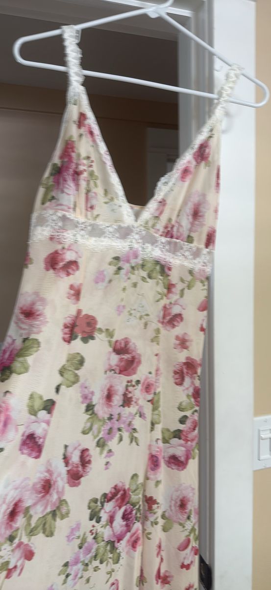 Ladies nightgown