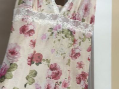 Ladies nightgown