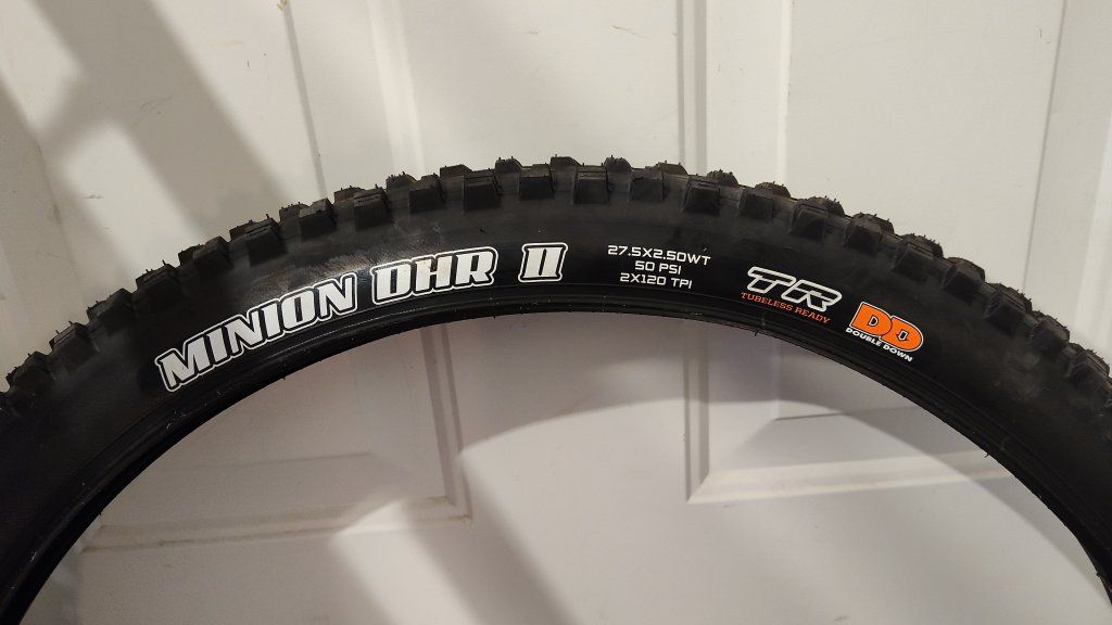 New takeoff Maxxis DHR II 27.5x2.50 Double Down